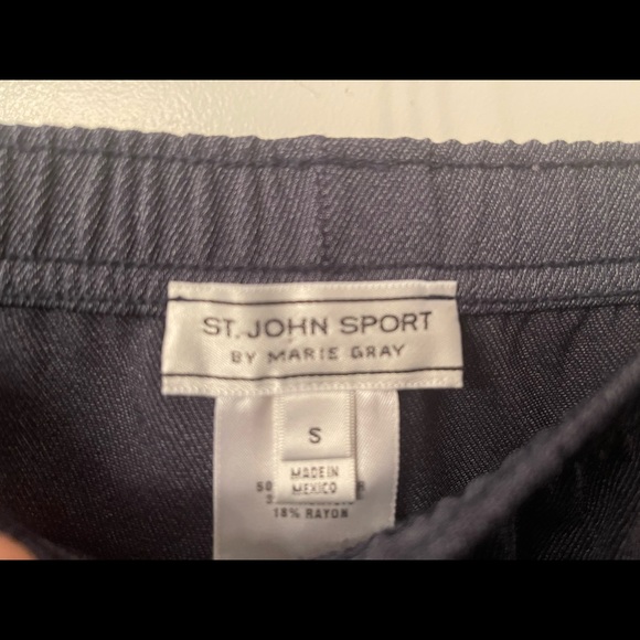 St. John Sport by Marie Gray - Picture 4 of 6